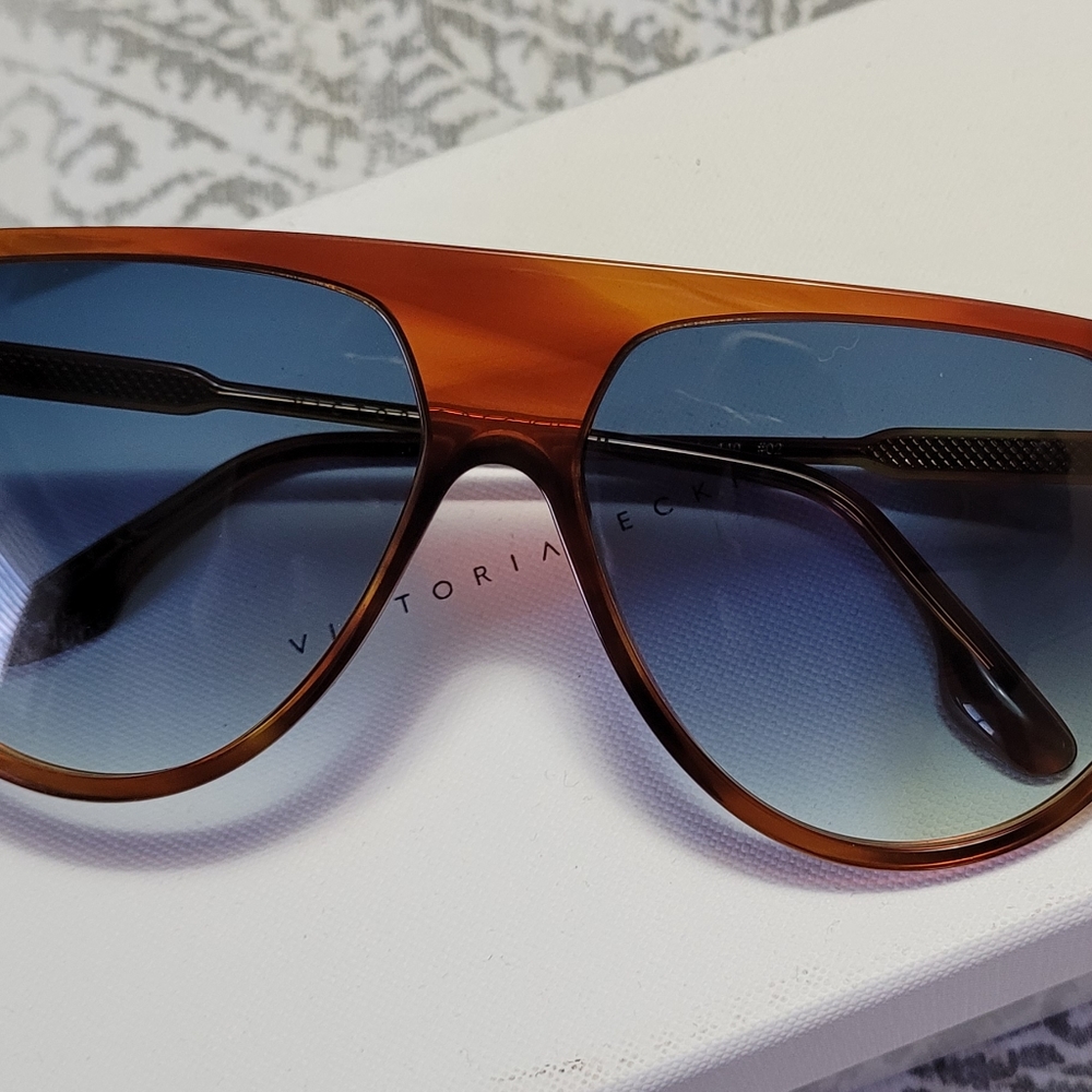 Victoria Beckham Flat top Aviator Sunglasses